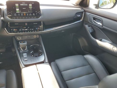 Used 2022 Nissan Rogue SL w/ SL Premium Package FWD image 15
