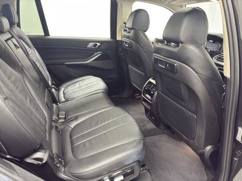 Used 2020 BMW X7 xDrive40i w/ Premium Package image 37