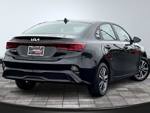 Used 2023 Kia Forte LXS image 13