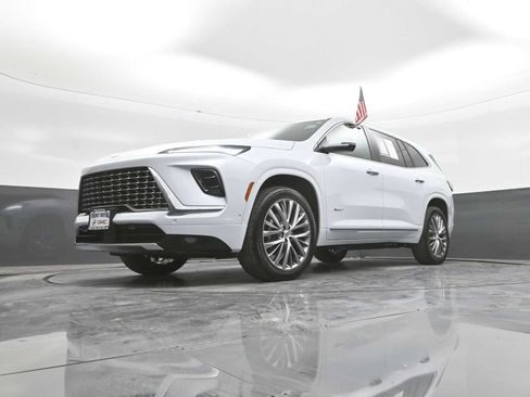 Used 2026 Buick Enclave Avenir w/ Super Cruise Package AWD/4WD image 46