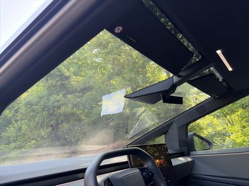 Used 2024 Tesla Cybertruck AWD Crew Cab image 19