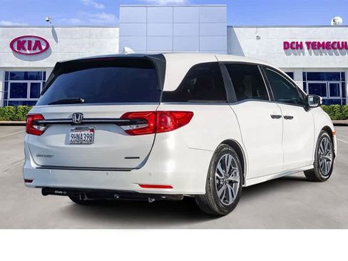 Used 2023 Honda Odyssey Touring image 4