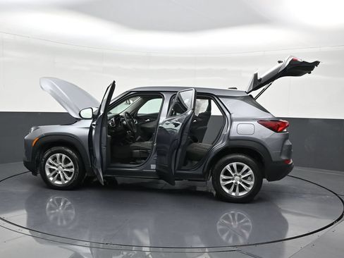 Used 2022 Chevrolet TrailBlazer LS FWD image 34