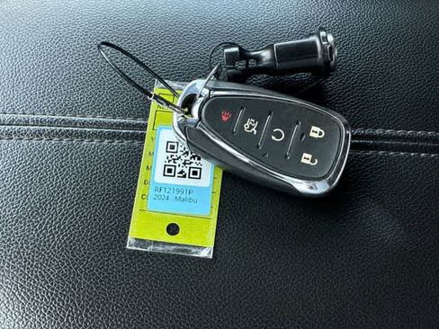 Used 2024 Chevrolet Malibu LT FWD image 36