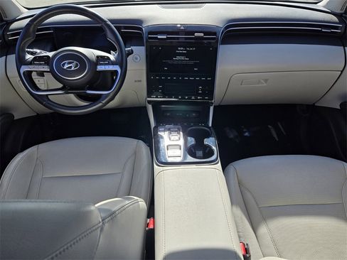 Certified 2022 Hyundai Tucson Limited image 12