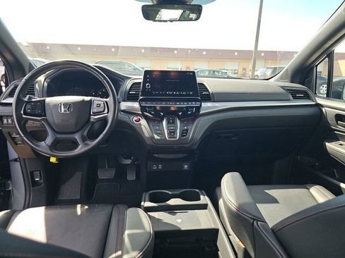 Used 2025 Honda Odyssey Sport-L image 9