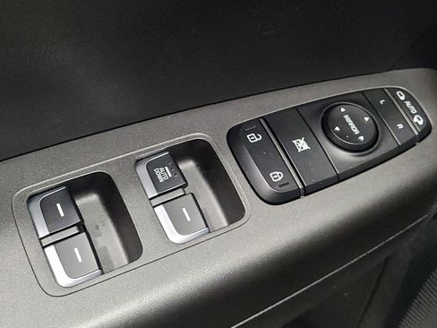 Used 2020 Kia Sportage S w/ S Sunroof Package image 27