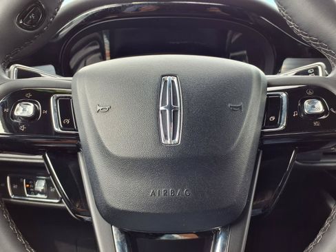 Used 2022 Lincoln Corsair FWD image 16