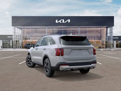 New 2026 Kia Sorento S w/ S Panoramic Sunroof Package