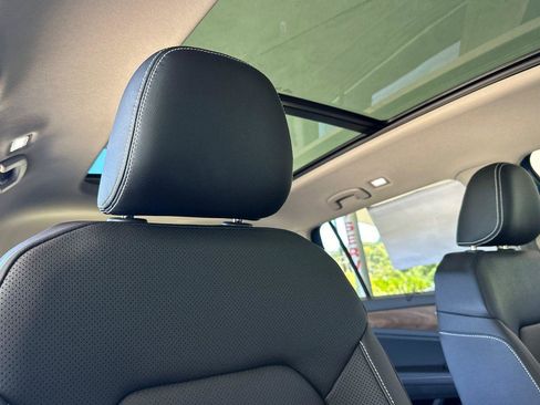 New 2026 Volkswagen Atlas SE w/ Panoramic Sunroof Package image 17