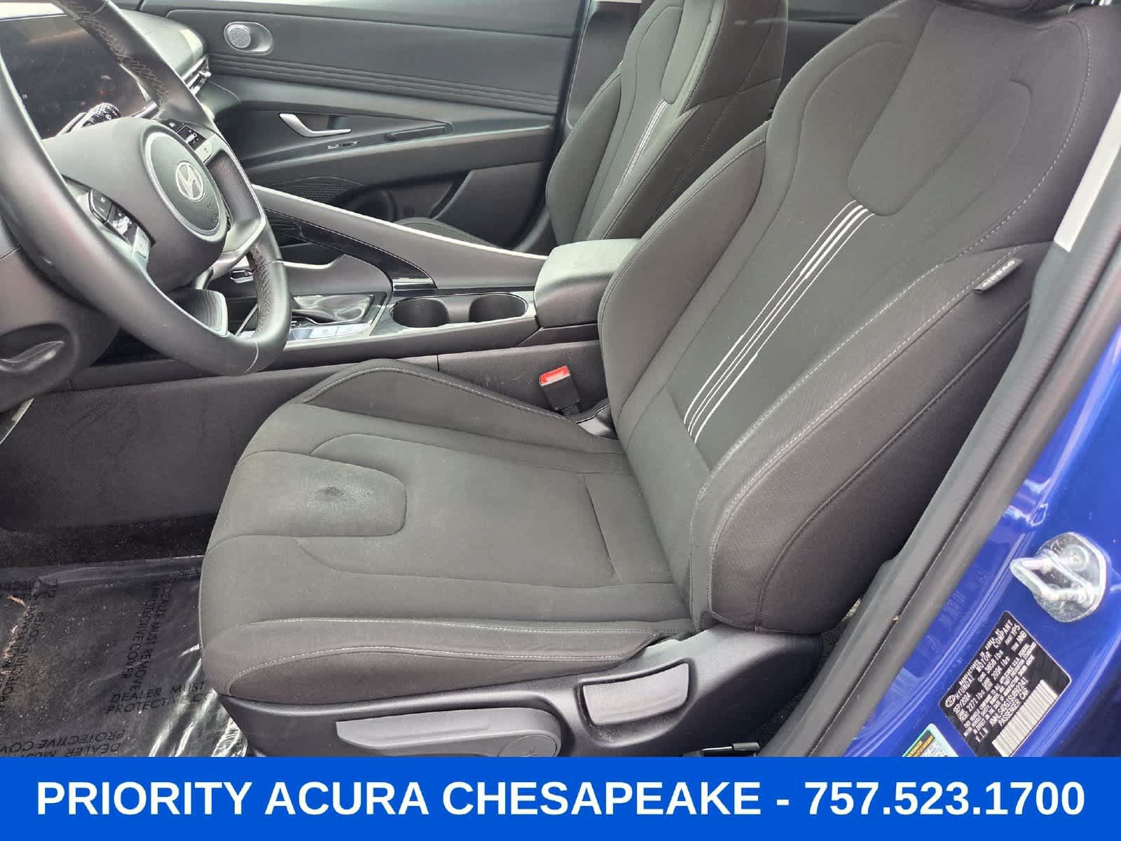 Used 2025 Hyundai Elantra SEL FWD image 10