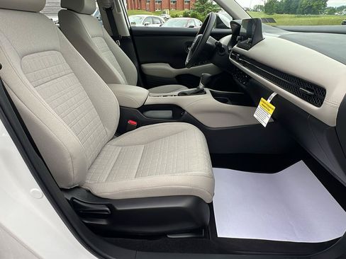 Used 2025 Honda HR-V LX image 13