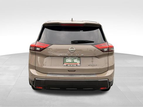 Used 2024 Nissan Rogue SV AWD/4WD image 6