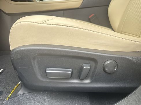 Used 2022 Lexus RX 450hL AWD w/ Premium Package image 14