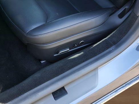 Used 2025 Tesla Model 3 Long Range image 8