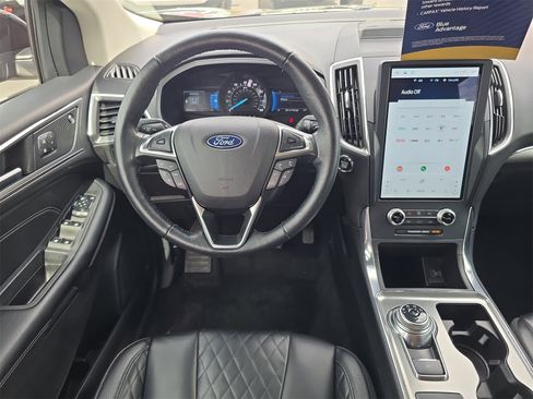 Certified 2023 Ford Edge Titanium image 9