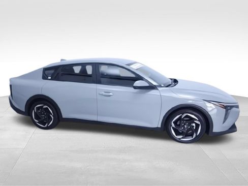 Used 2025 Kia K4 EX FWD image 8