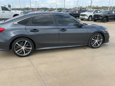 Used 2023 Honda Civic Touring image 9