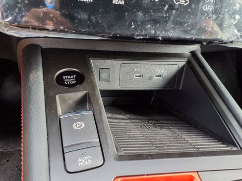 New 2025 Nissan Kicks SR w/ Illumination Package image 12