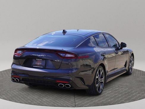 Used 2021 Kia Stinger GT2 image 2