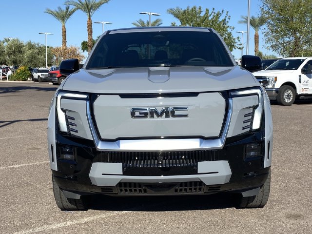 Used 2025 GMC Sierra EV Denali AWD/4WD image 11