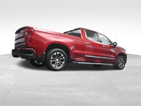 Used 2024 Chevrolet Silverado 1500 High Country w/ Z71 Off-Road Package AWD/4WD image 13