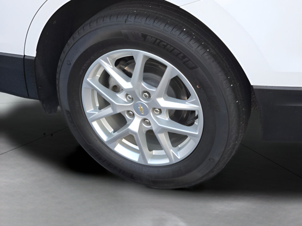 Certified 2024 Chevrolet Equinox LS FWD image 17