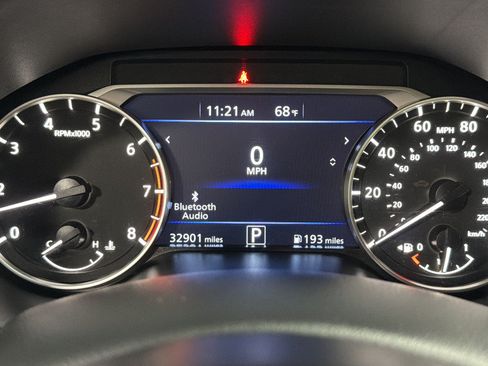 Used 2025 Nissan Altima 2.5 SV FWD image 20