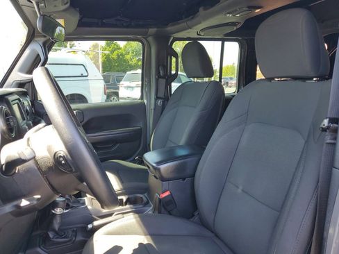 Used 2019 Jeep Wrangler Unlimited Sport AWD/4WD image 8