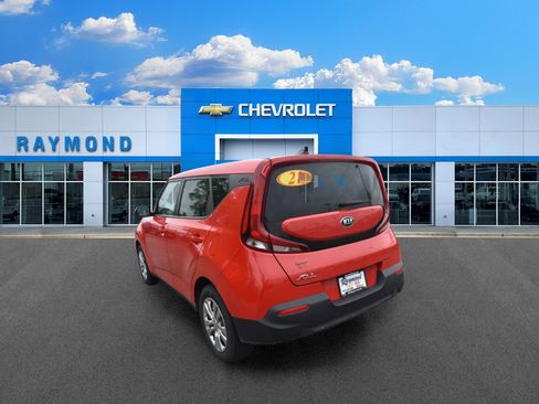 Used 2021 Kia Soul LX FWD image 5