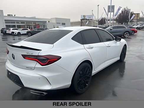 Used 2023 Acura TLX w/A-Spec Package image 3