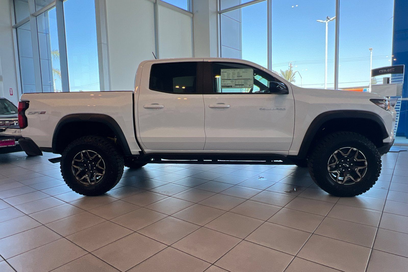 New 2026 Chevrolet Colorado ZR2 AWD/4WD image 3