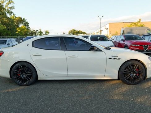 Used 2022 Maserati Ghibli Modena Q4 image 8