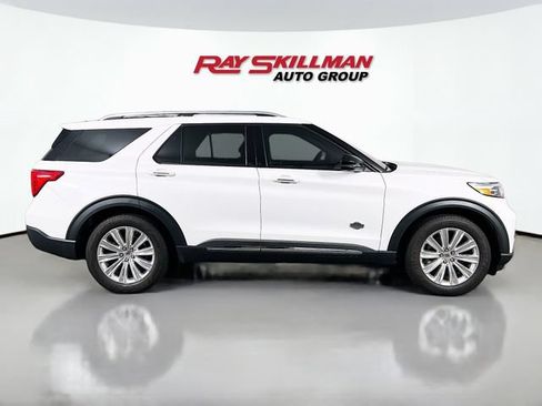 Used 2022 Ford Explorer King Ranch RWD image 8