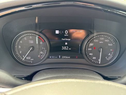 Used 2024 Cadillac XT6 Premium Luxury w/ Technology Package FWD image 11