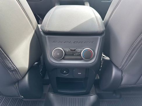 New 2025 Ford Explorer Active w/ Active Comfort Package image 20