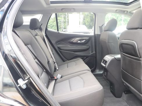 Used 2024 GMC Terrain SLE w/ Driver Convenience Package AWD/4WD image 33