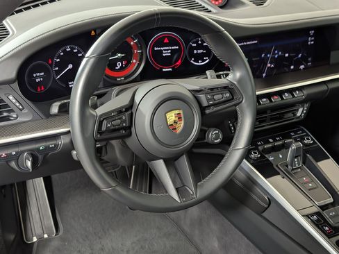 Certified 2022 Porsche 911 Carrera 4S image 29