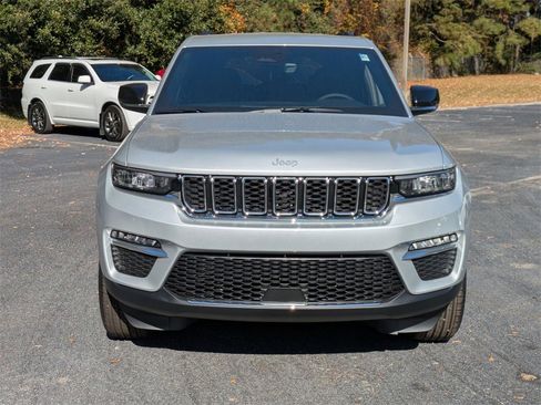 New 2025 Jeep Grand Cherokee Limited image 8