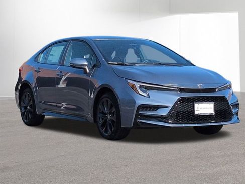New 2026 Toyota Corolla SE image 3