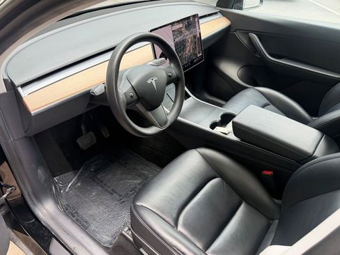 Used 2020 Tesla Model Y Long Range AWD/4WD image 24
