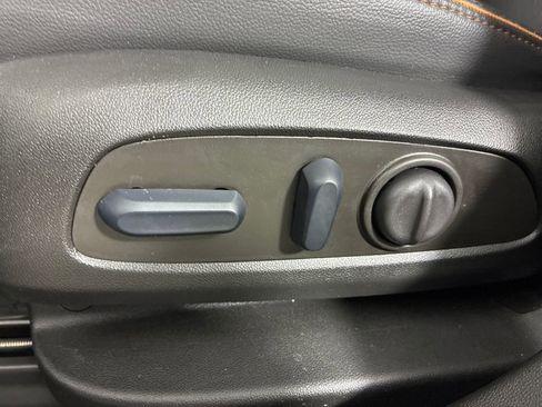 Used 2023 GMC Acadia AT4 w/ Technology Package image 25