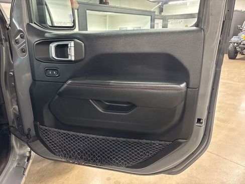 Used 2018 Jeep Wrangler Rubicon image 34