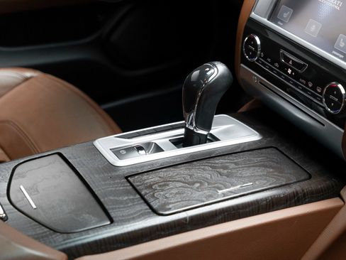 Used 2014 Maserati Quattroporte GTS RWD image 36