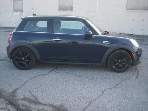 Used 2015 MINI Cooper 2-Door Hardtop image 4