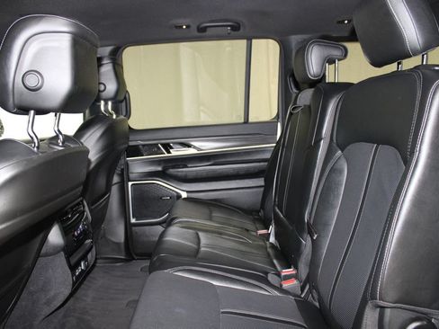 Used 2023 Jeep Wagoneer L Series III w/ Preferred Equipment Group AWD/4WD image 23