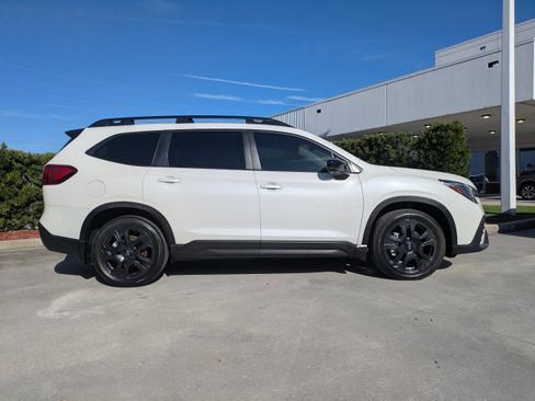 Used 2025 Subaru Ascent Bronze Edition AWD/4WD image 3