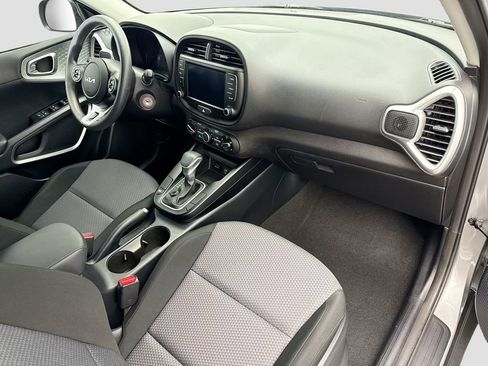 Used 2022 Kia Soul LX w/ Technology Package image 15
