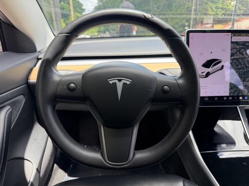 Used 2020 Tesla Model 3 Standard Range Plus RWD image 44