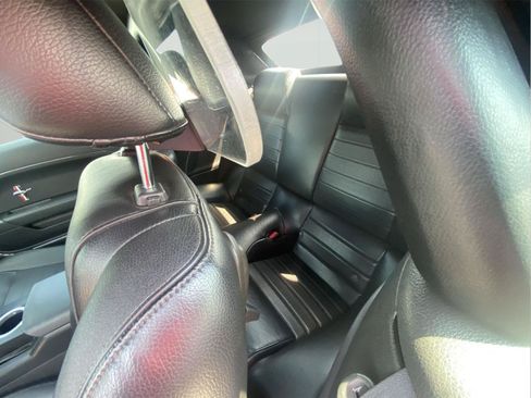 Used 2006 Ford Mustang GT RWD image 22